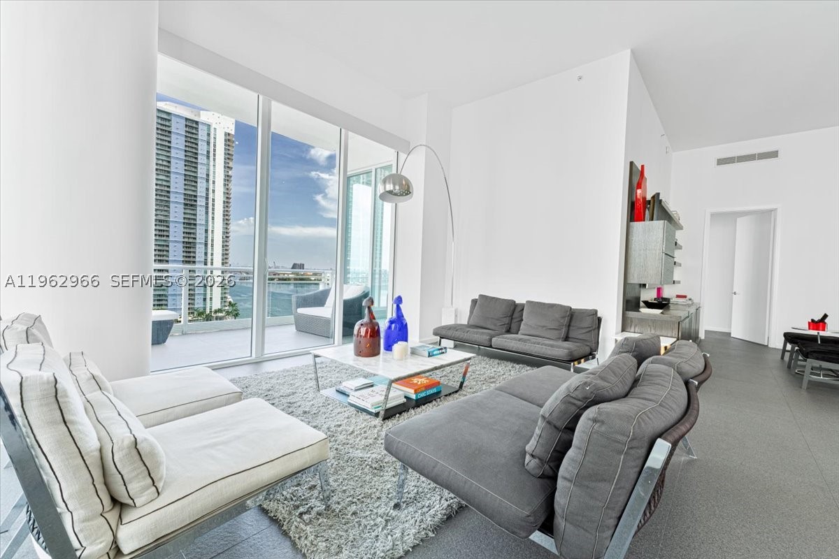 900 Brickell Key Blvd #1101, Miami FL 33131