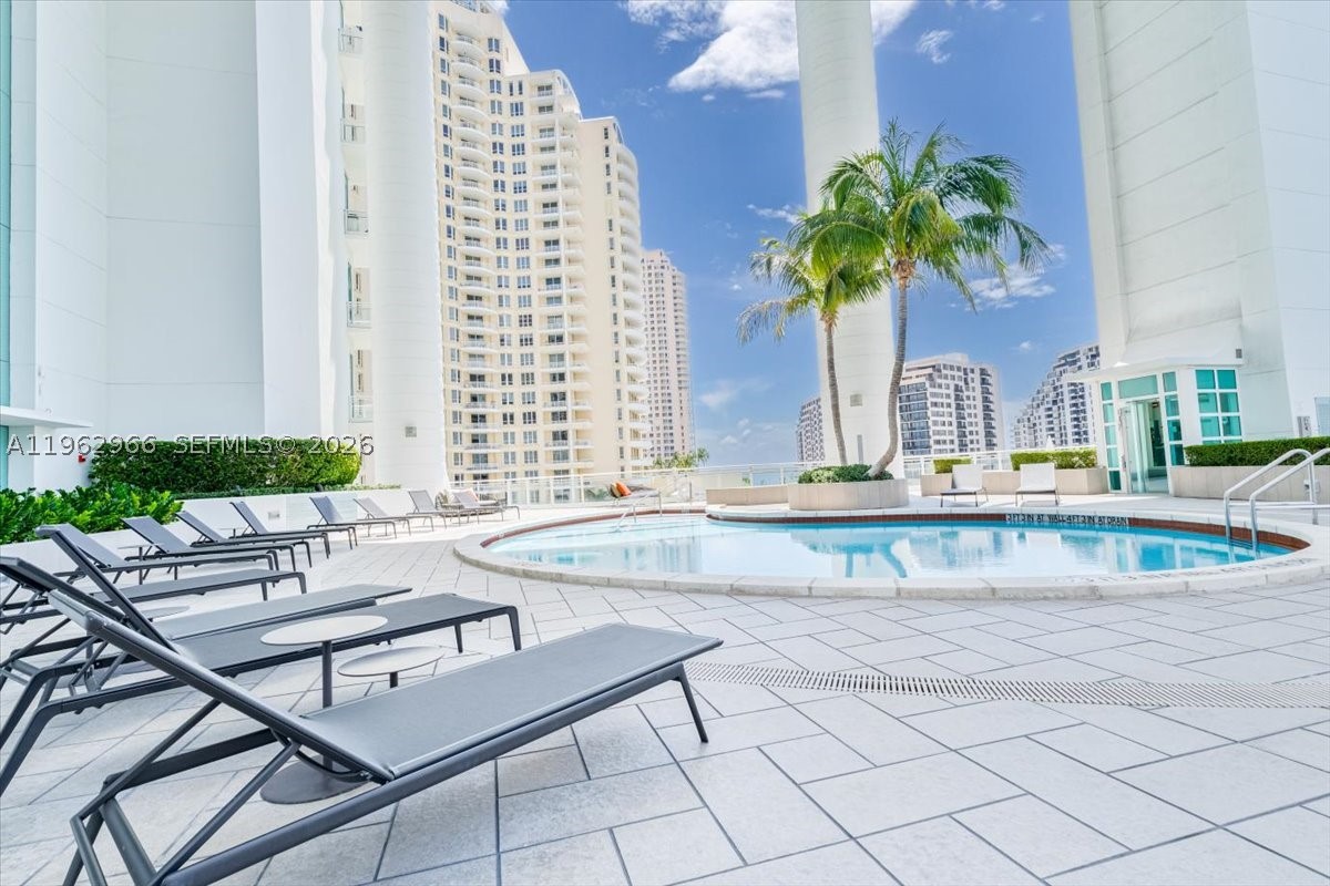 900 Brickell Key Blvd #1101, Miami FL 33131