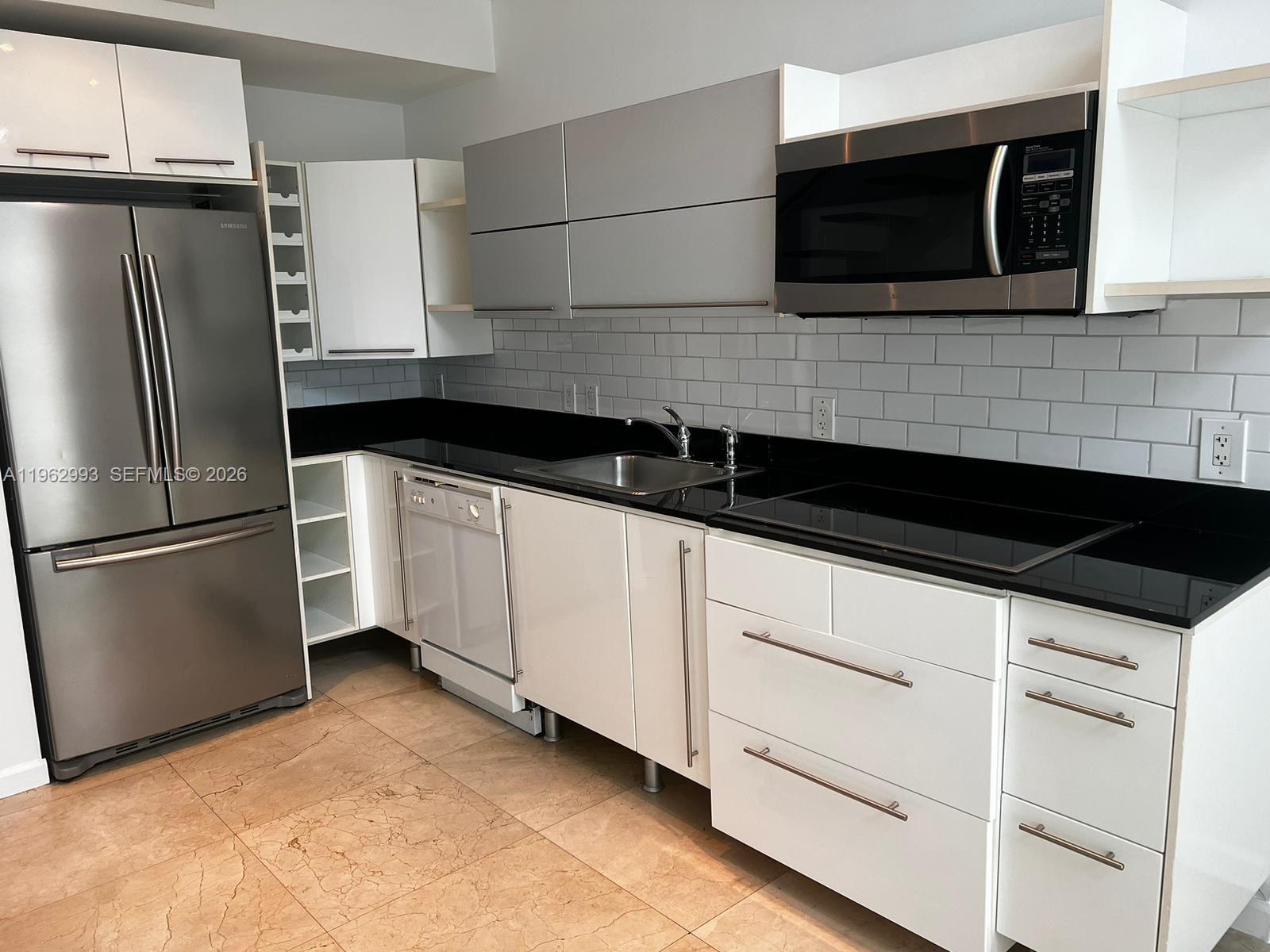 690 SW 1st Ct #1506, Miami FL 33130