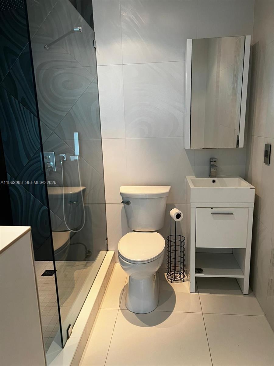 690 SW 1st Ct #1506, Miami FL 33130