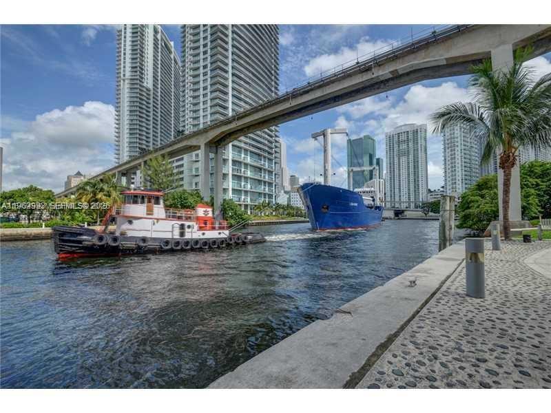 690 SW 1st Ct #1506, Miami FL 33130