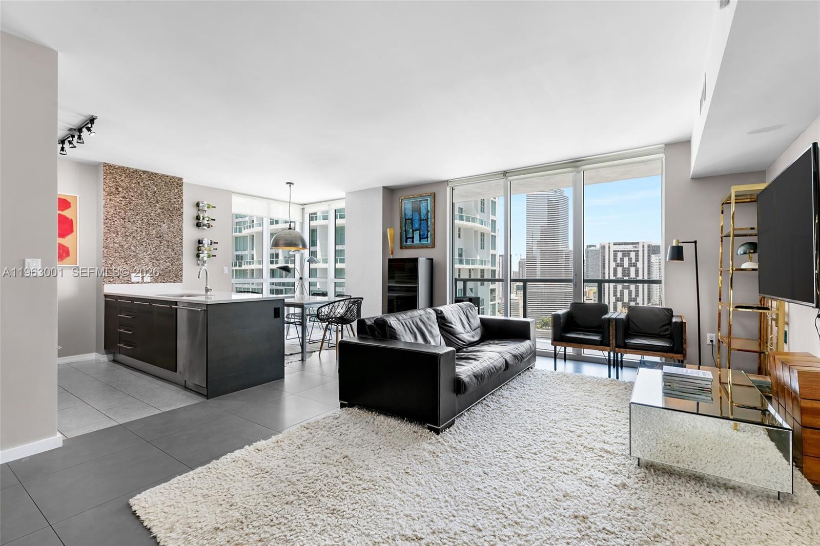 55 SE 6th St #3101, Miami FL 33131
