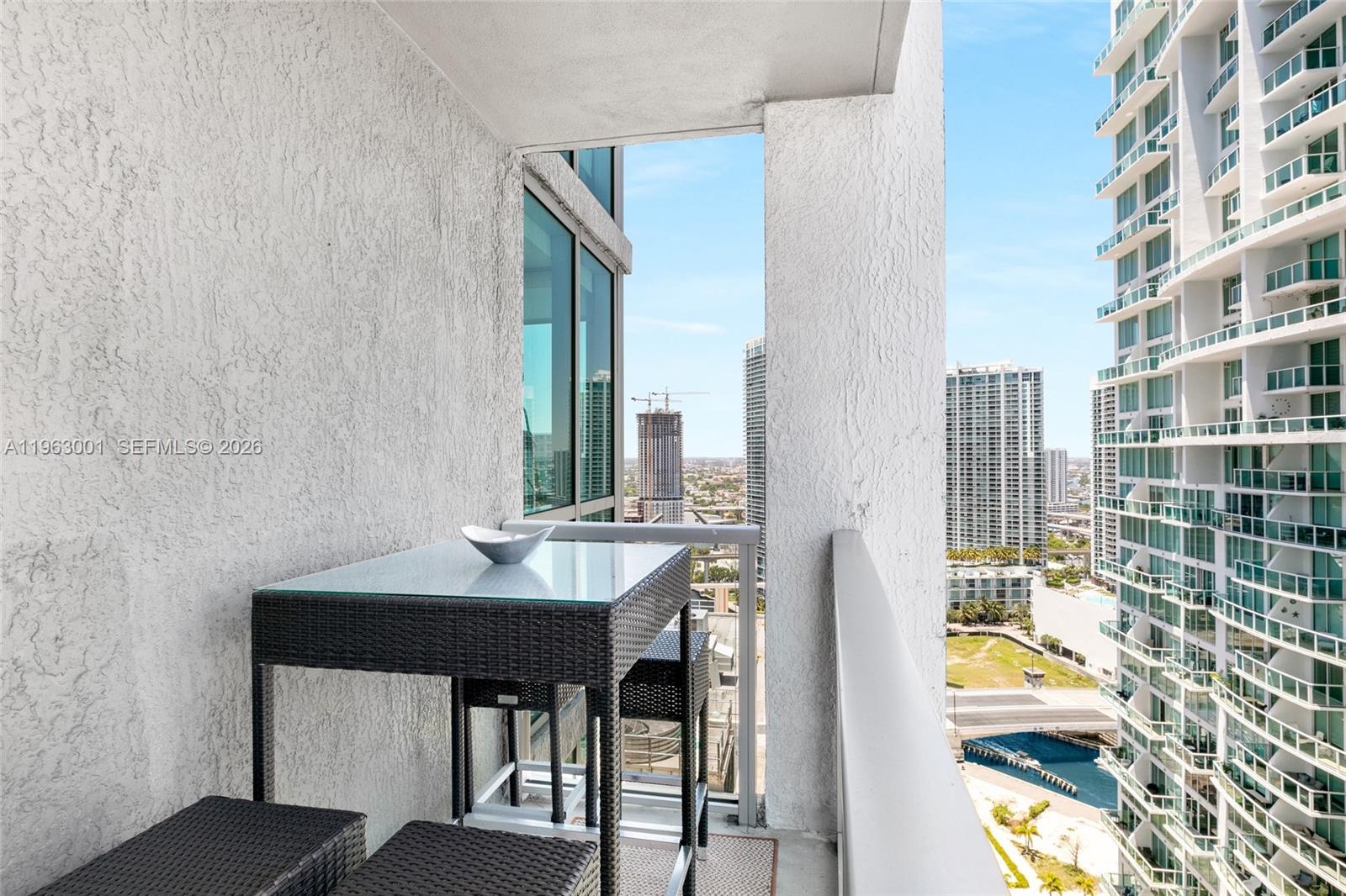 55 SE 6th St #3101, Miami FL 33131