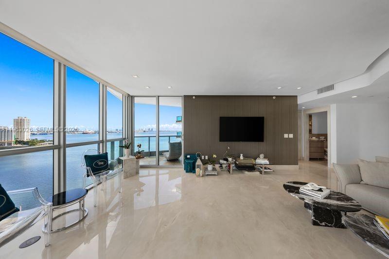 1331 Brickell Bay Dr #1602, Miami FL 33131