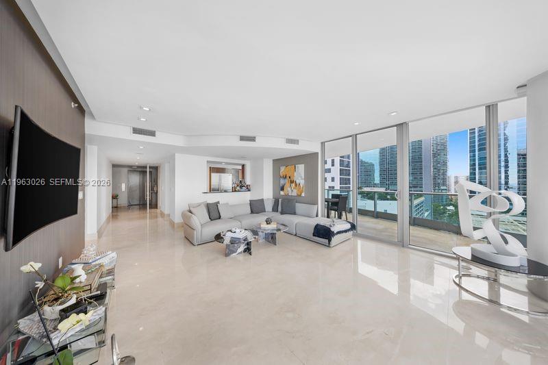 1331 Brickell Bay Dr #1602, Miami FL 33131
