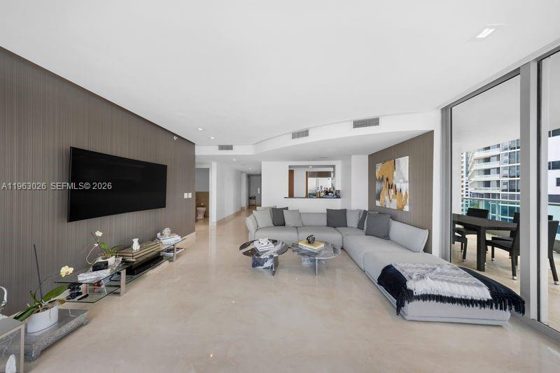 1331 Brickell Bay Dr #1602, Miami FL 33131