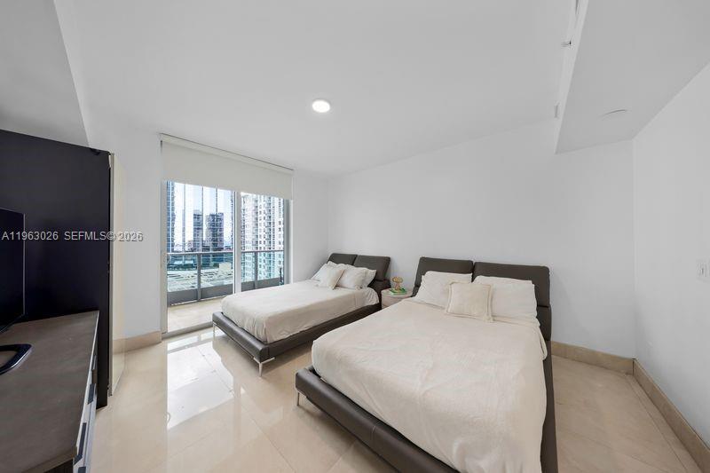 1331 Brickell Bay Dr #1602, Miami FL 33131
