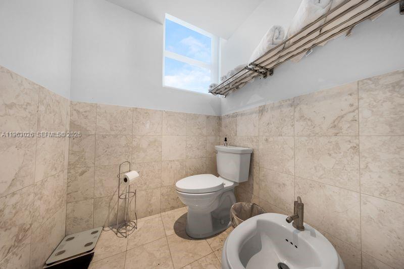 1331 Brickell Bay Dr #1602, Miami FL 33131
