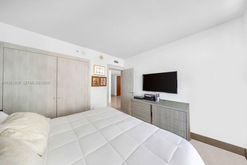 1331 Brickell Bay Dr #1602, Miami FL 33131