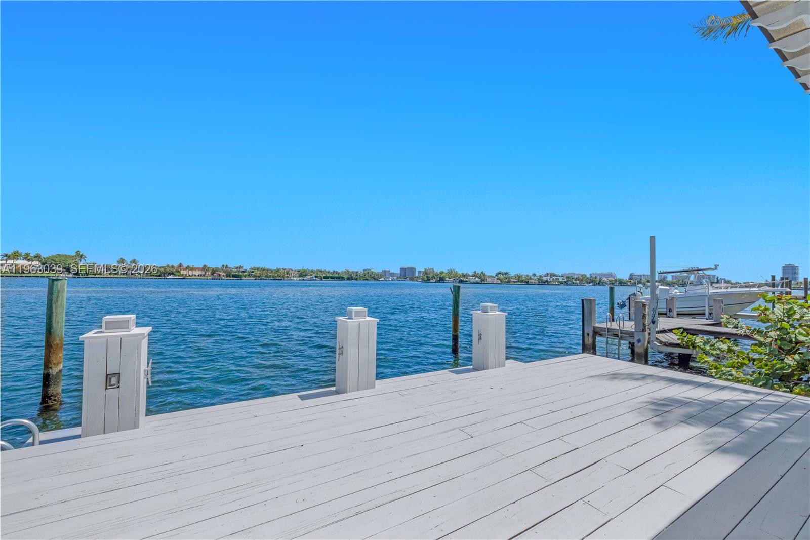 1405 Stillwater Dr, Miami Beach FL 33141