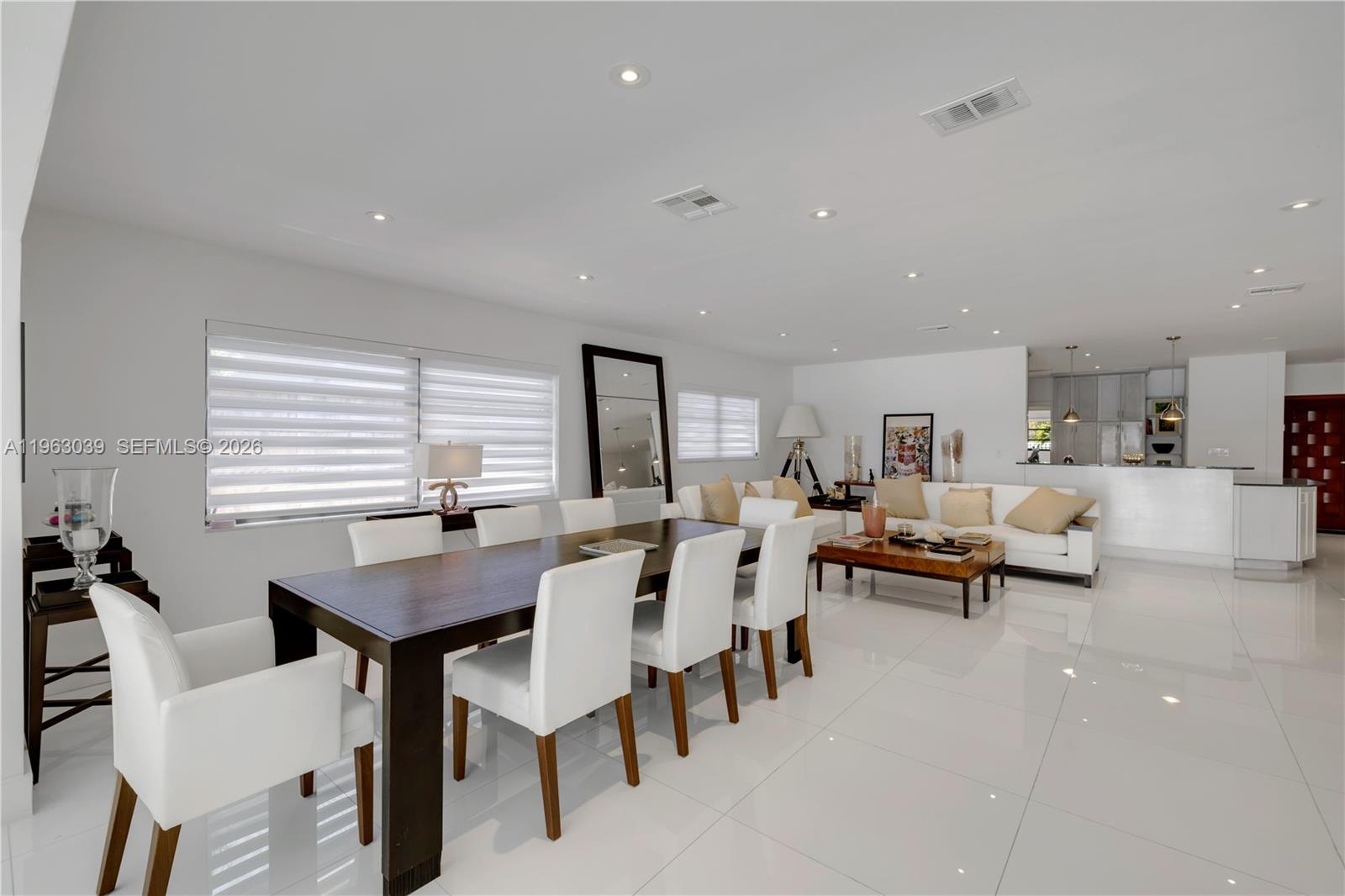 1405 Stillwater Dr, Miami Beach FL 33141