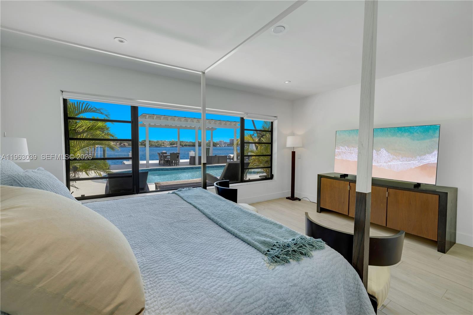 1405 Stillwater Dr, Miami Beach FL 33141