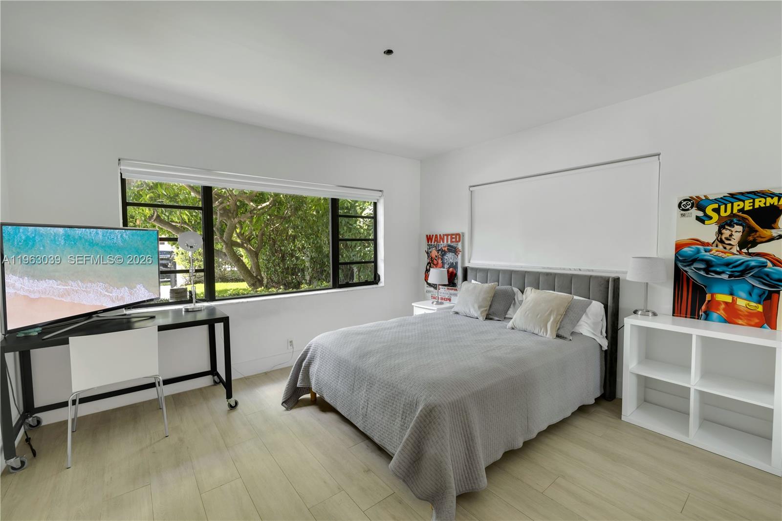 1405 Stillwater Dr, Miami Beach FL 33141