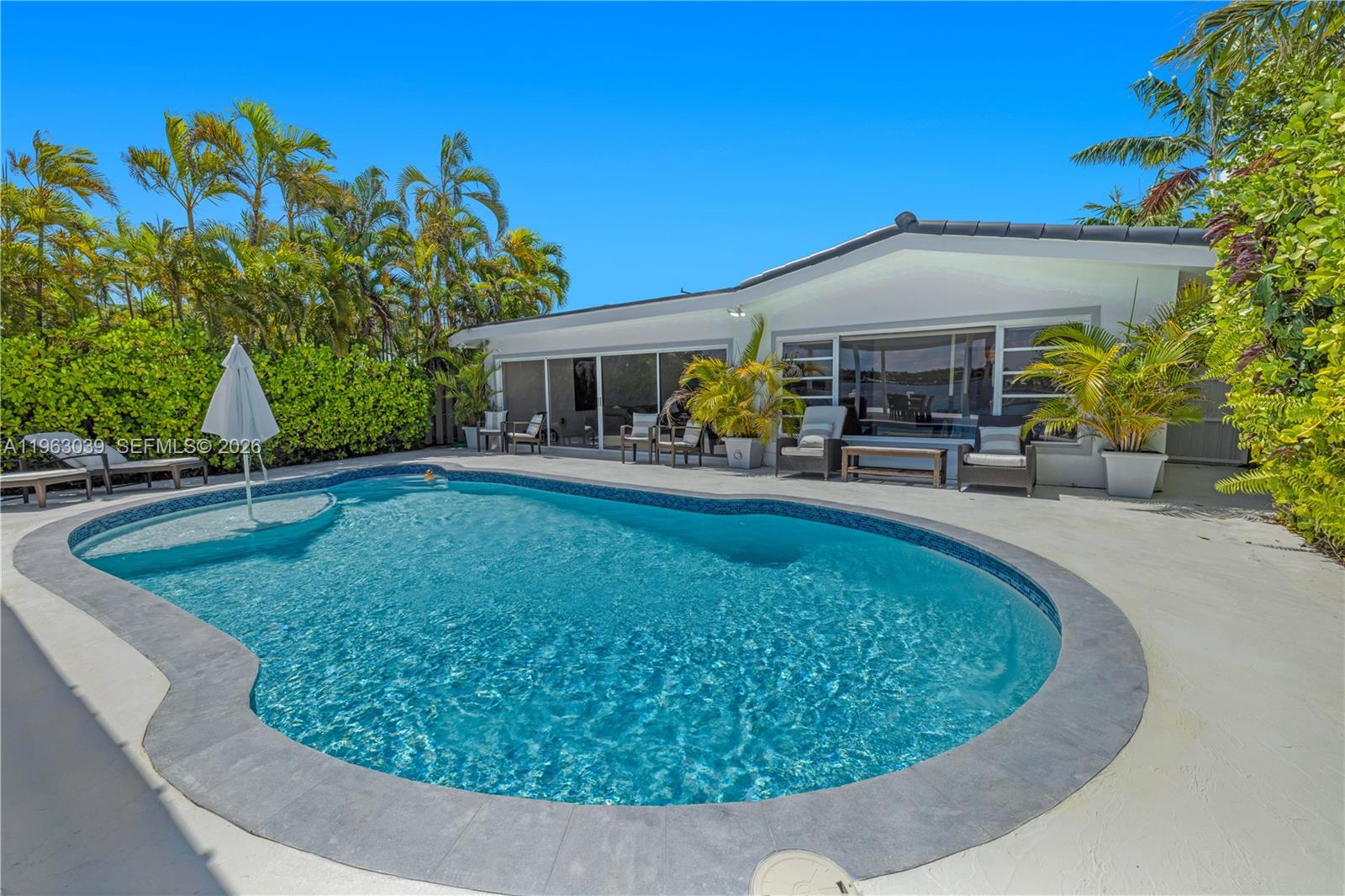 1405 Stillwater Dr, Miami Beach FL 33141