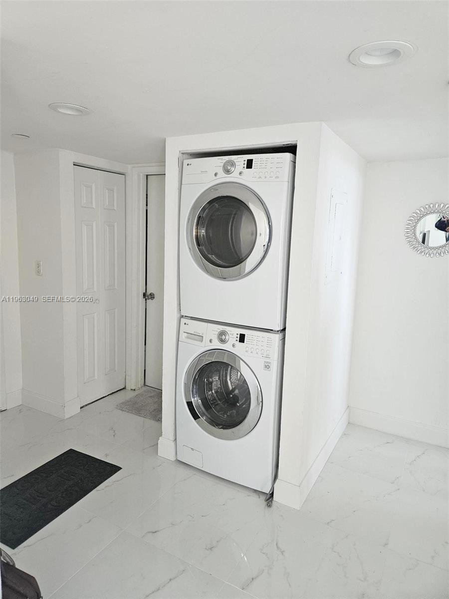770 Claughton Island Dr #602, Miami FL 33131