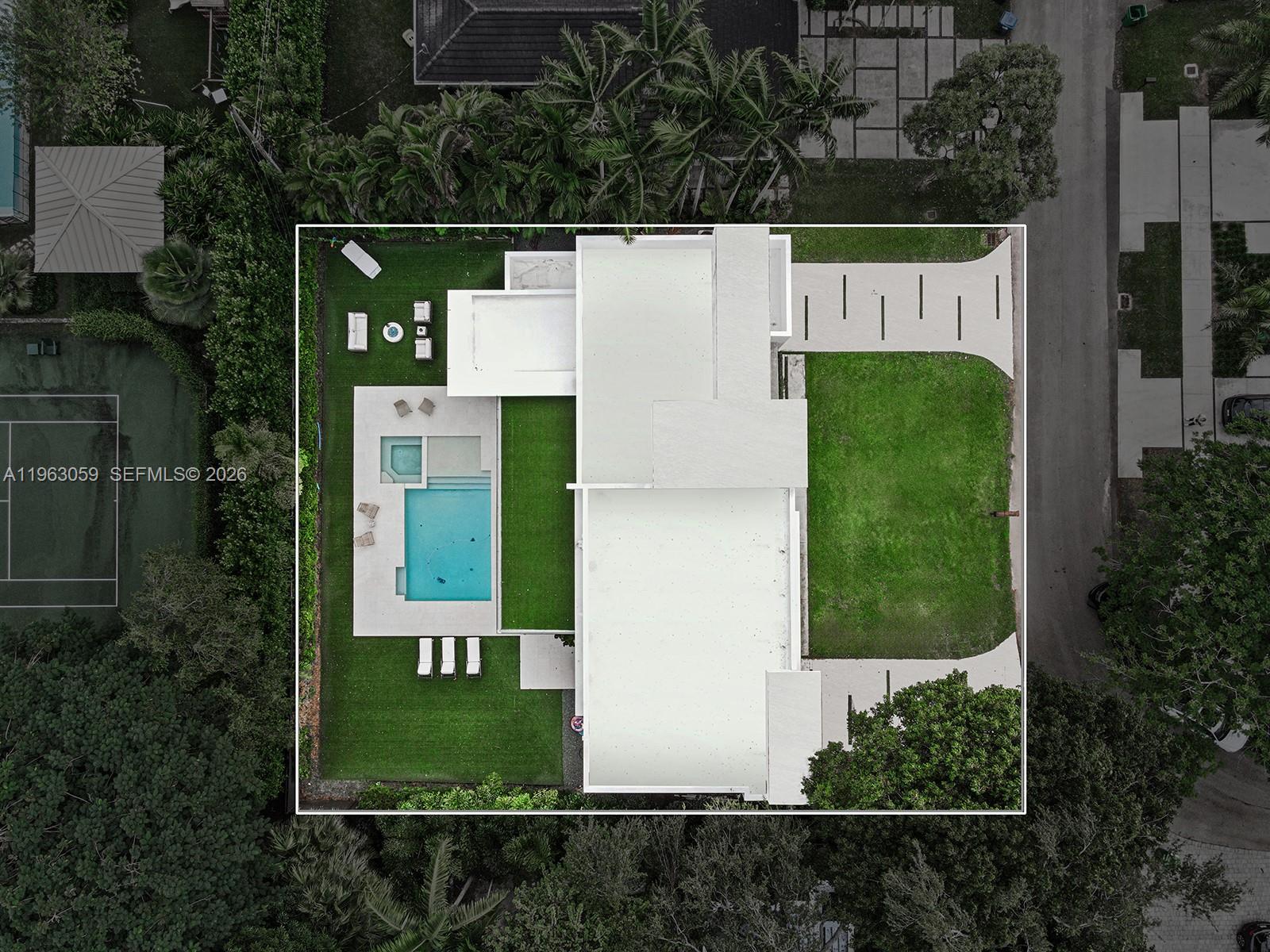 7701 SW 50th Ct, Miami FL 33143