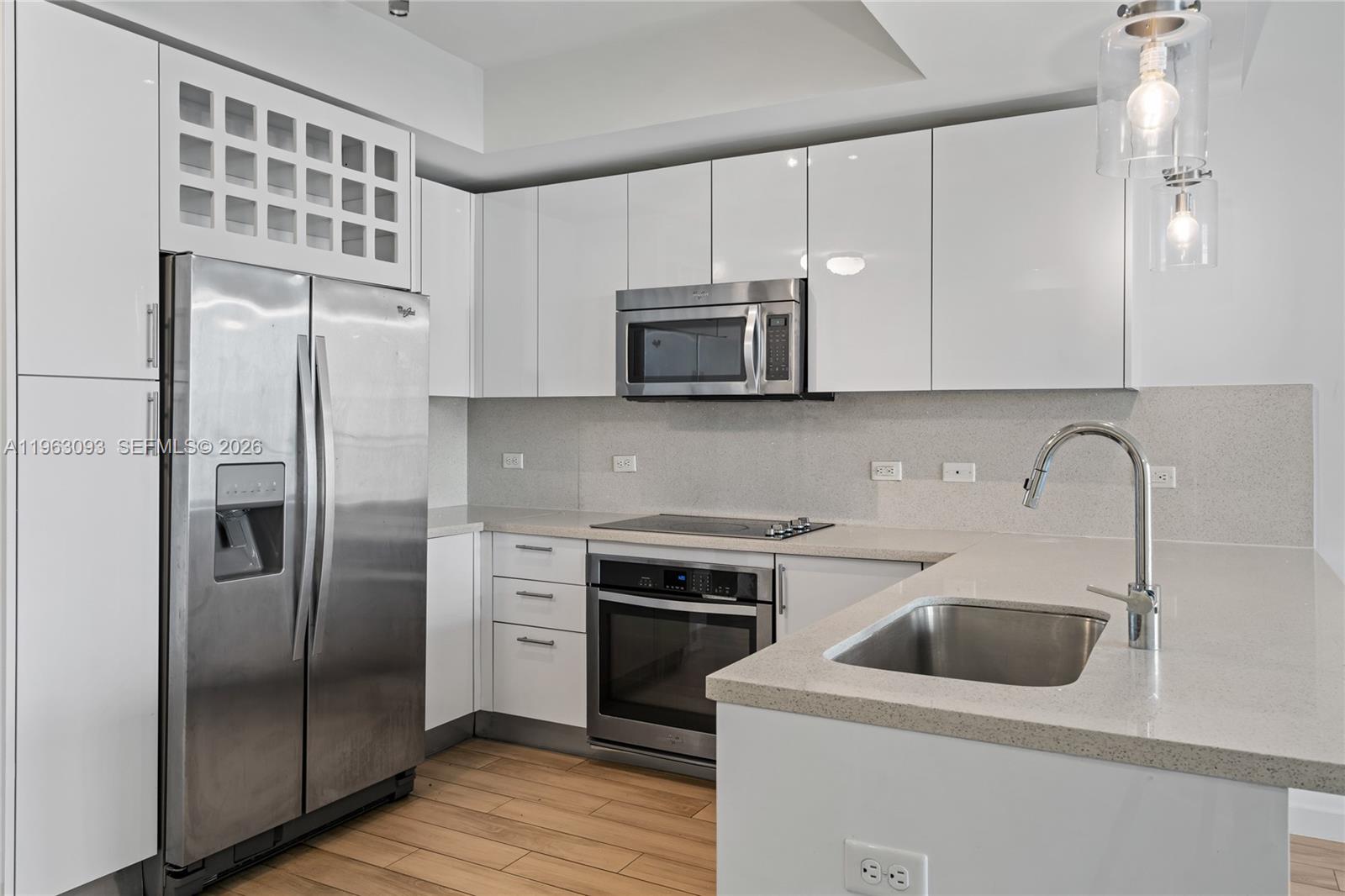 999 SW 1 AVENUE #2411, Miami FL 33130