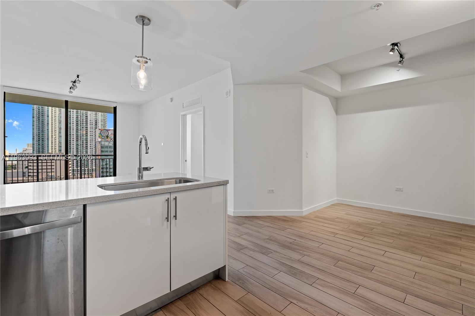 999 SW 1 AVENUE #2411, Miami FL 33130