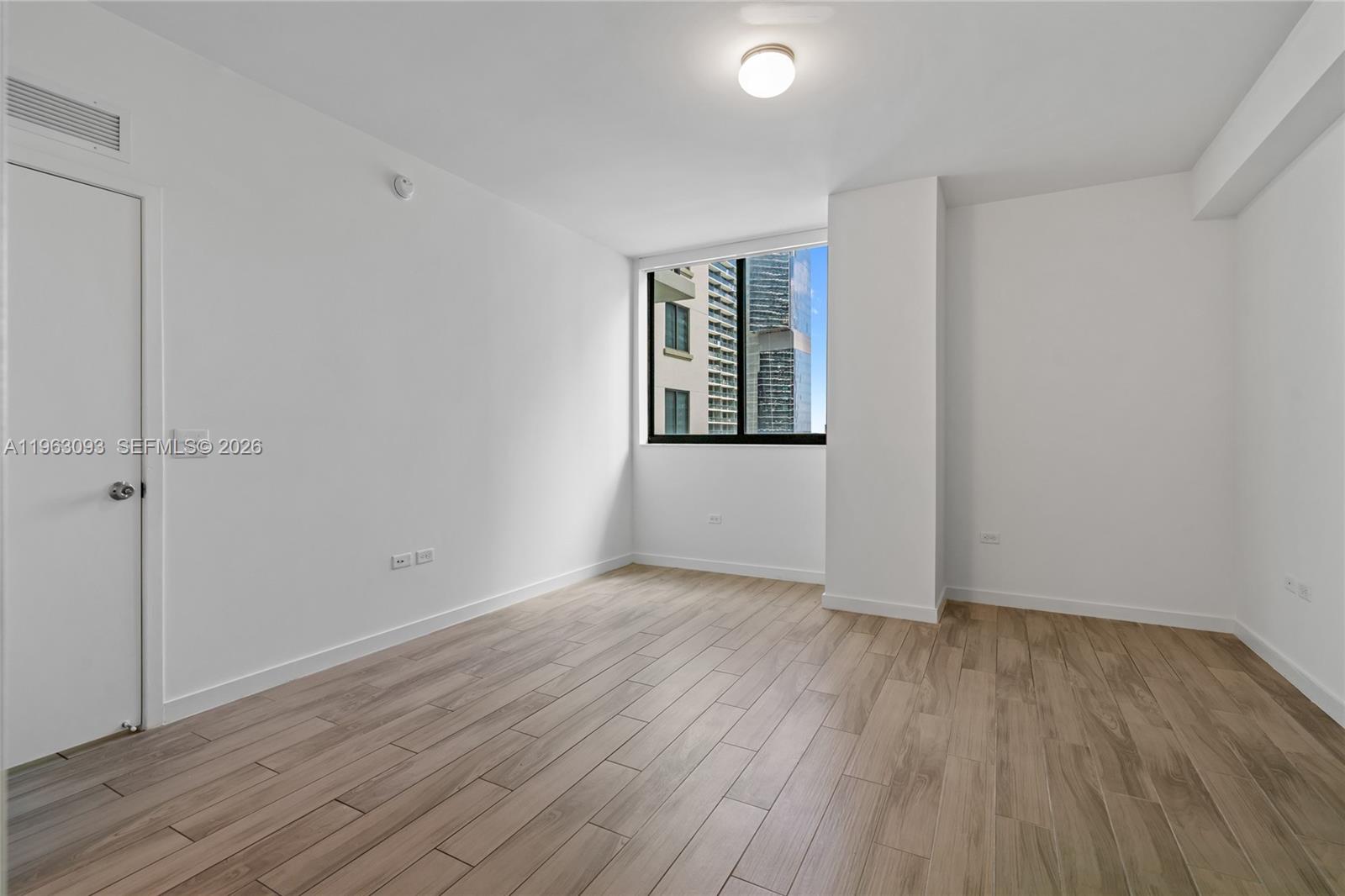 999 SW 1 AVENUE #2411, Miami FL 33130