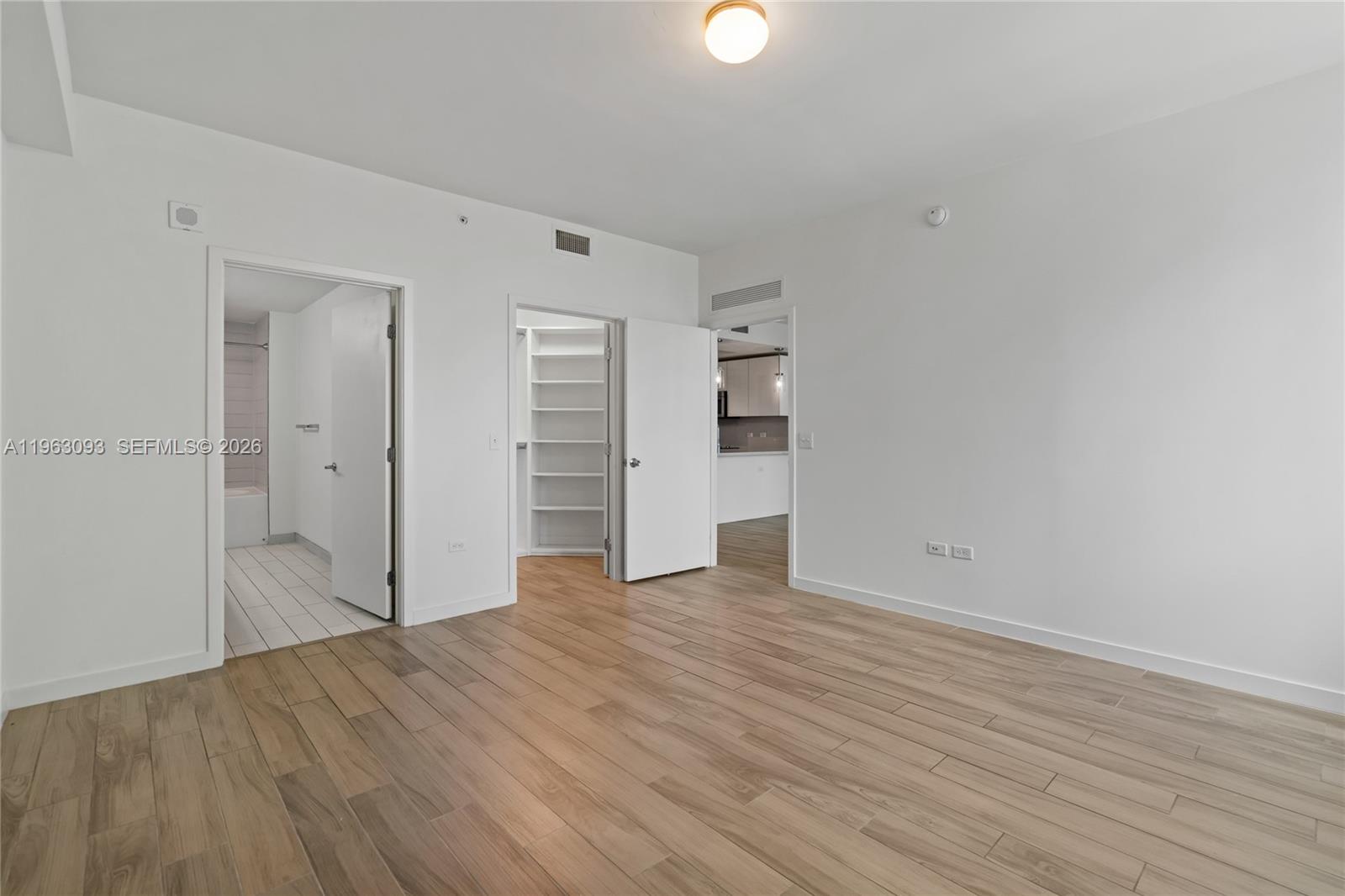 999 SW 1 AVENUE #2411, Miami FL 33130