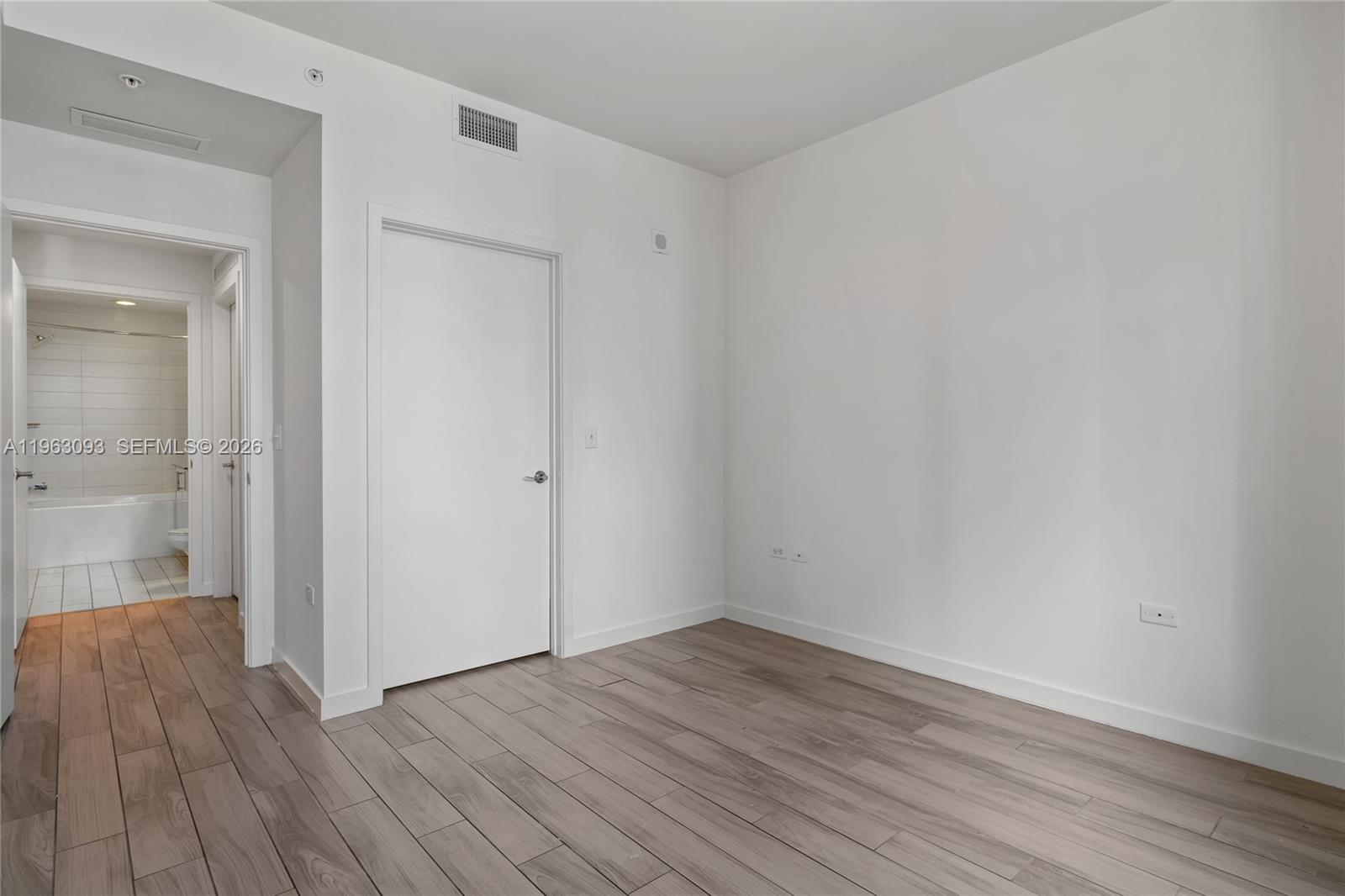 999 SW 1 AVENUE #2411, Miami FL 33130