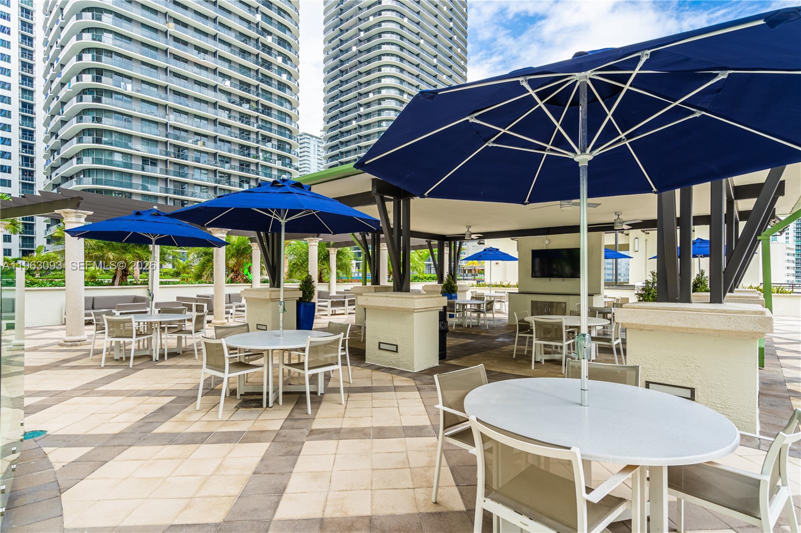 999 SW 1 AVENUE #2411, Miami FL 33130