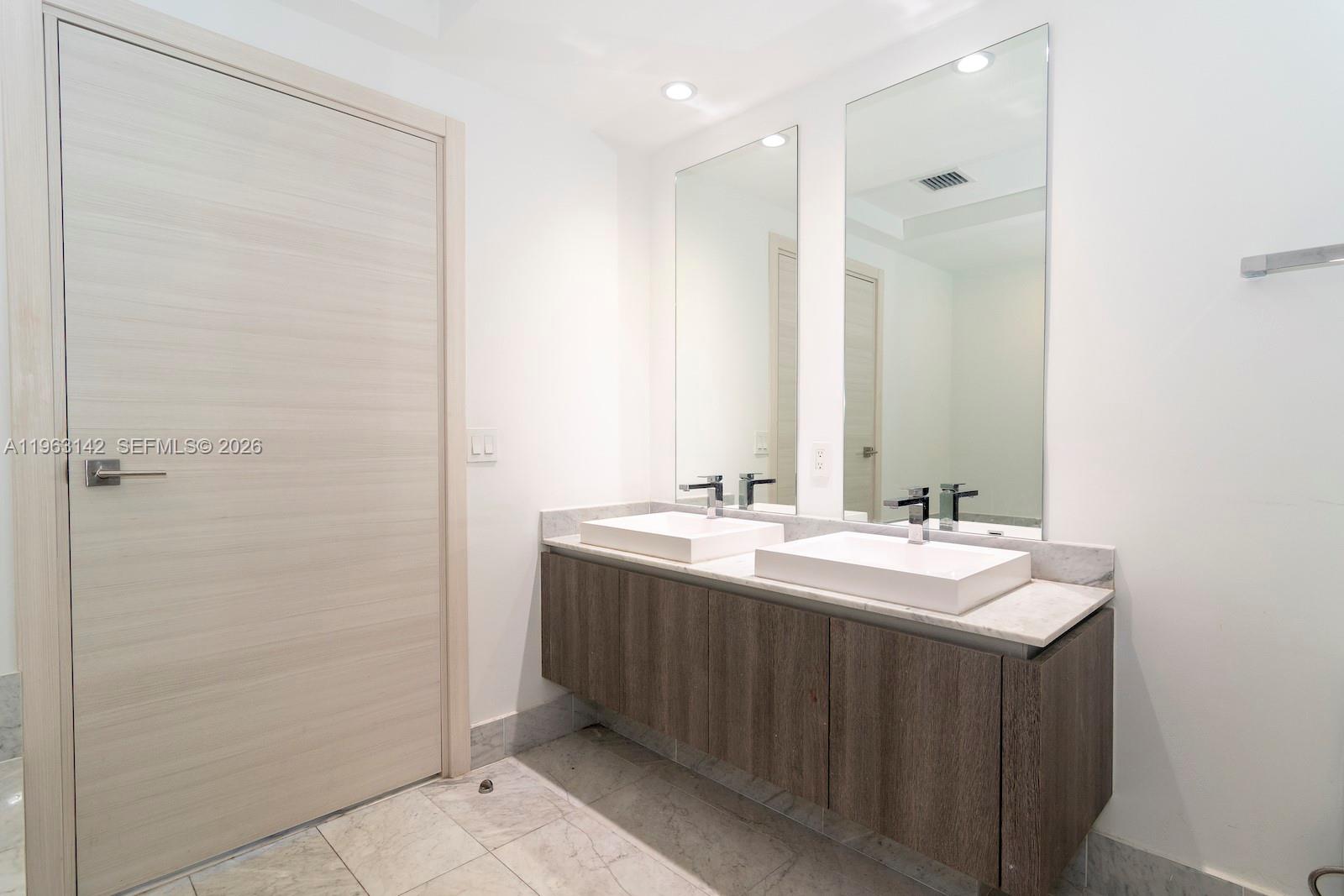 801 S Miami Ave #1409, Miami FL 33130