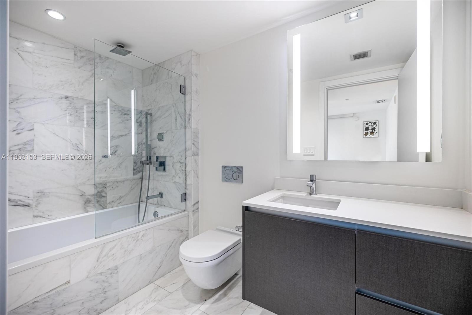 1451 Brickell Ave #2204, Miami FL 33131