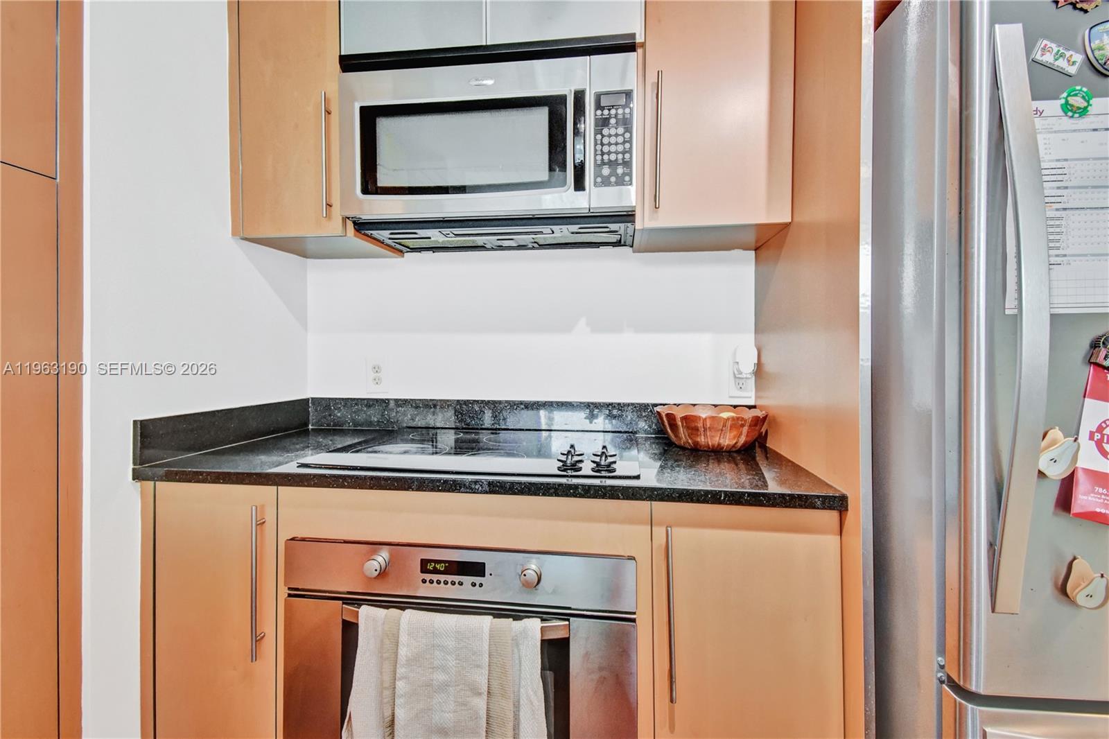 300 S Biscayne Blvd #T-1405, Miami FL 33131