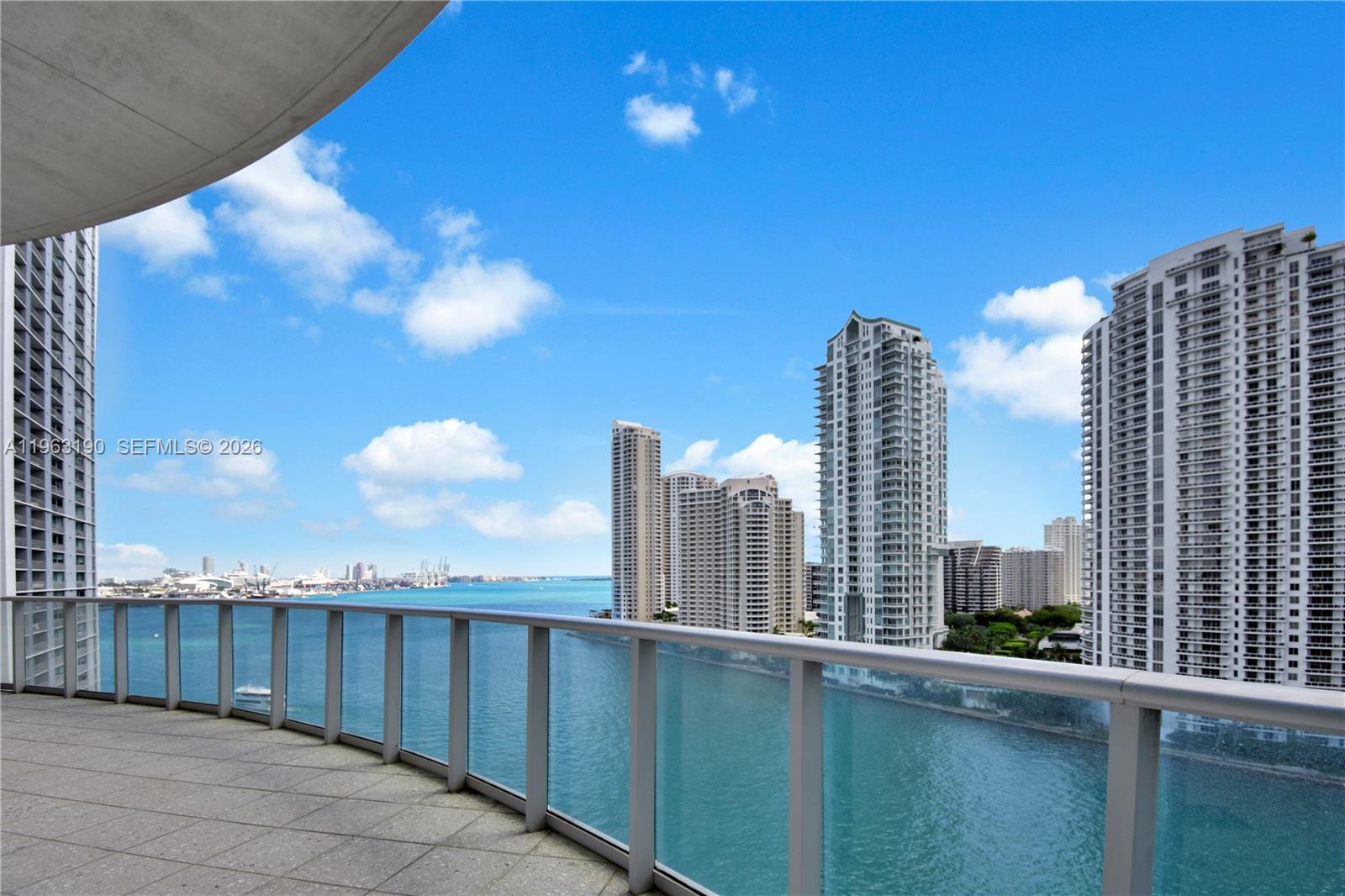 300 S Biscayne Blvd #T-1405, Miami FL 33131