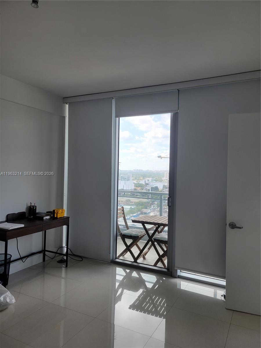92 SW 3rd St #2107, Miami FL 33130