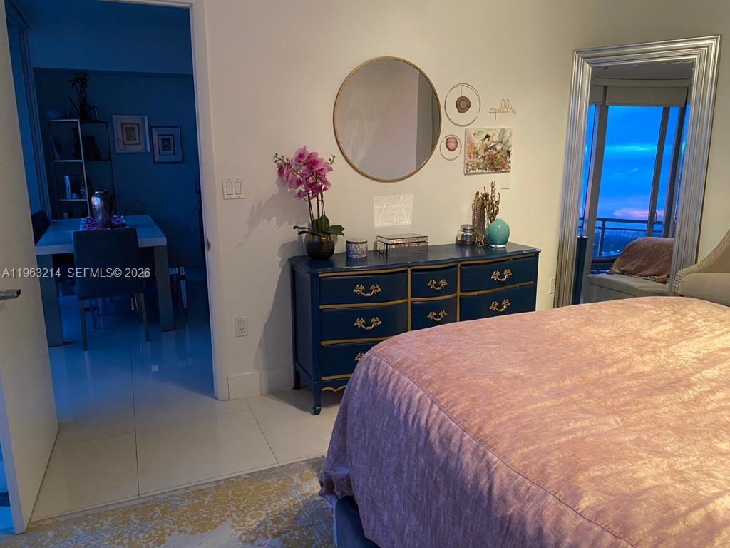 92 SW 3rd St #2107, Miami FL 33130