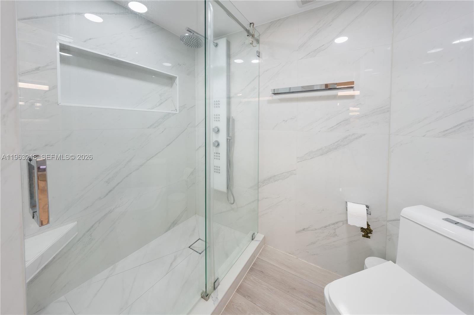 3530 Mystic Pointe Dr #1406, Aventura FL 33180
