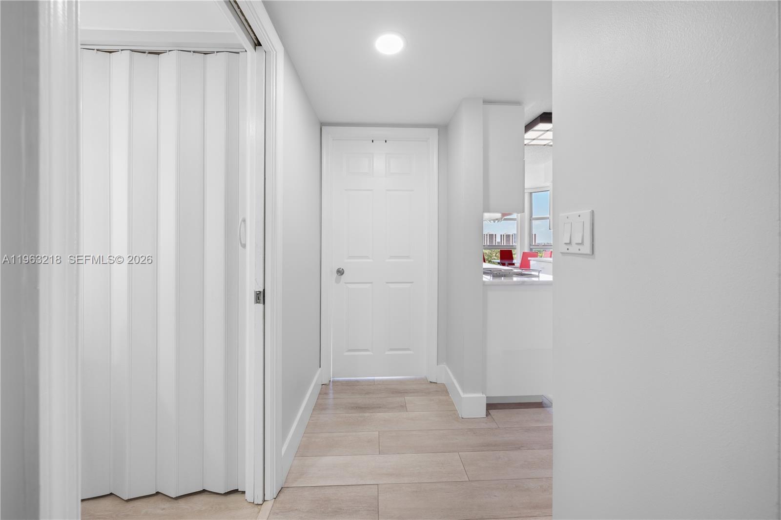 3530 Mystic Pointe Dr #1406, Aventura FL 33180