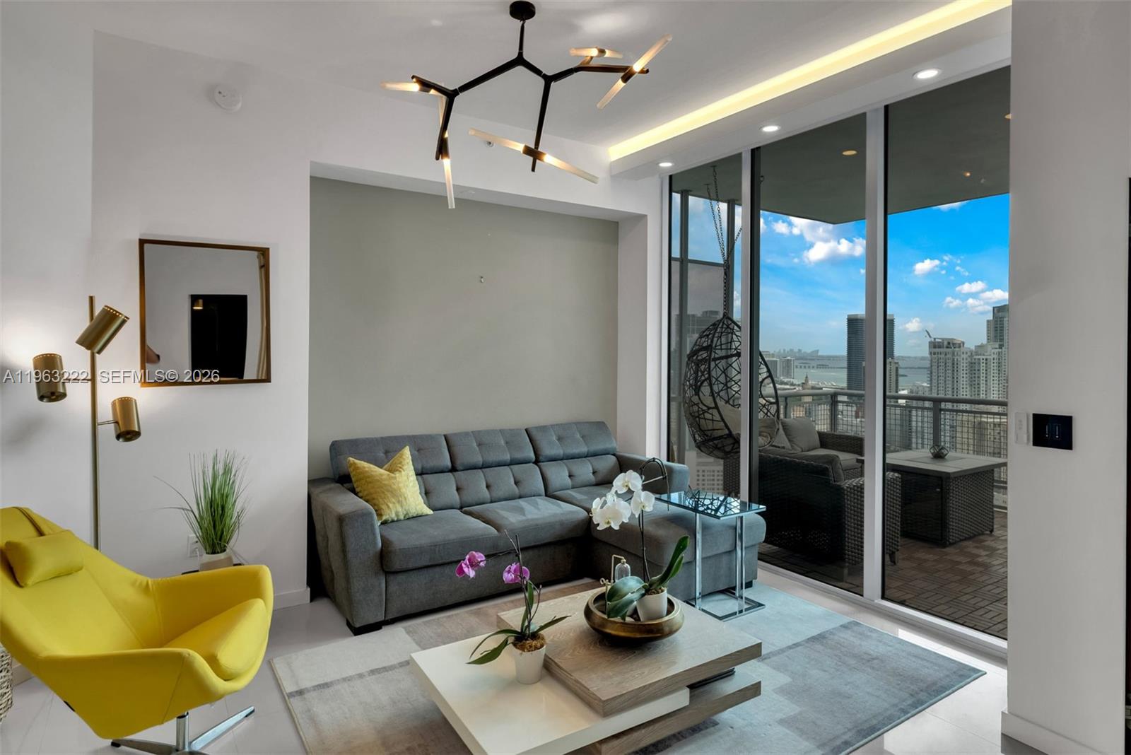 350 S Miami Ave #4103, Miami FL 33130