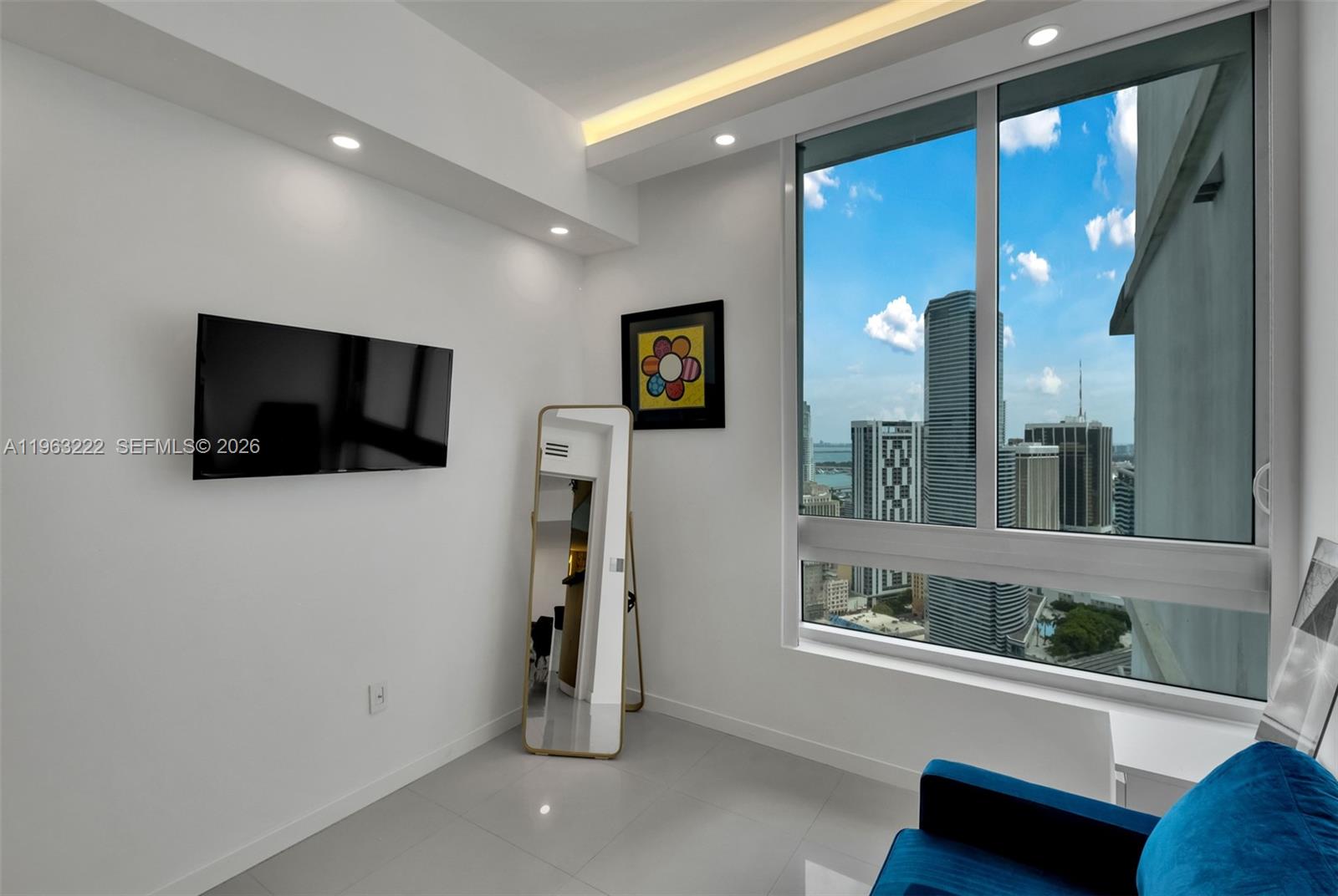 350 S Miami Ave #4103, Miami FL 33130