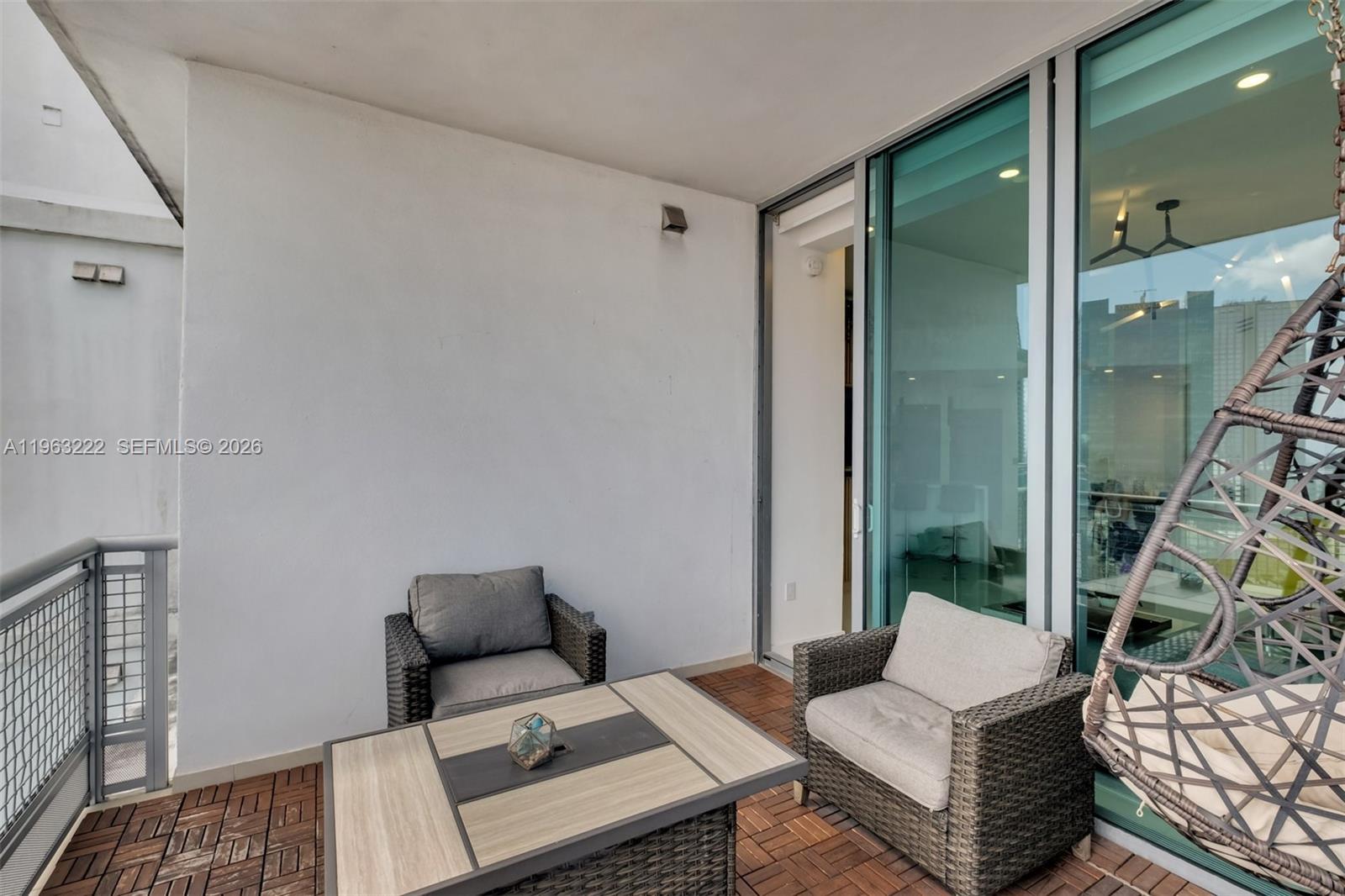 350 S Miami Ave #4103, Miami FL 33130
