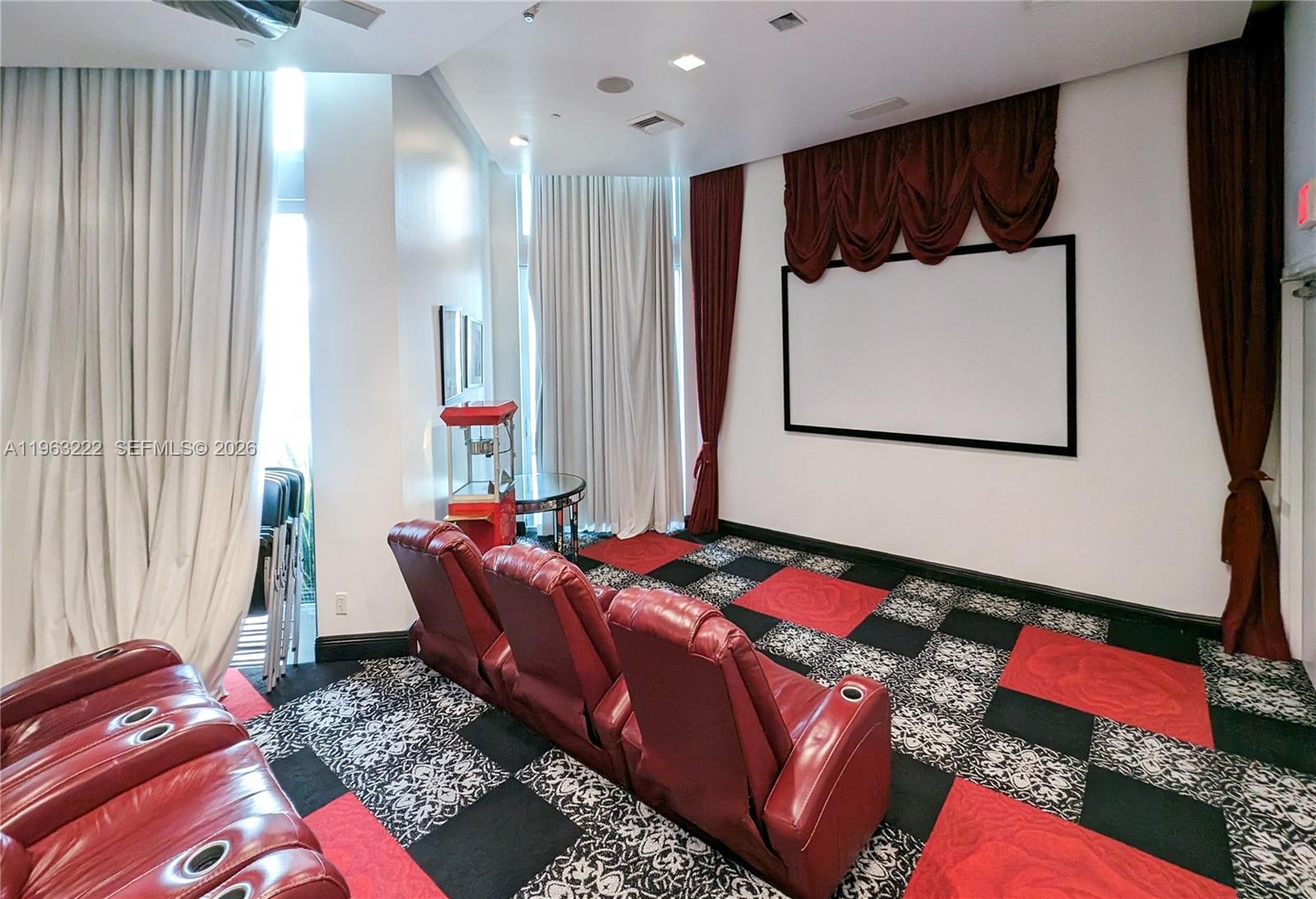 350 S Miami Ave #4103, Miami FL 33130