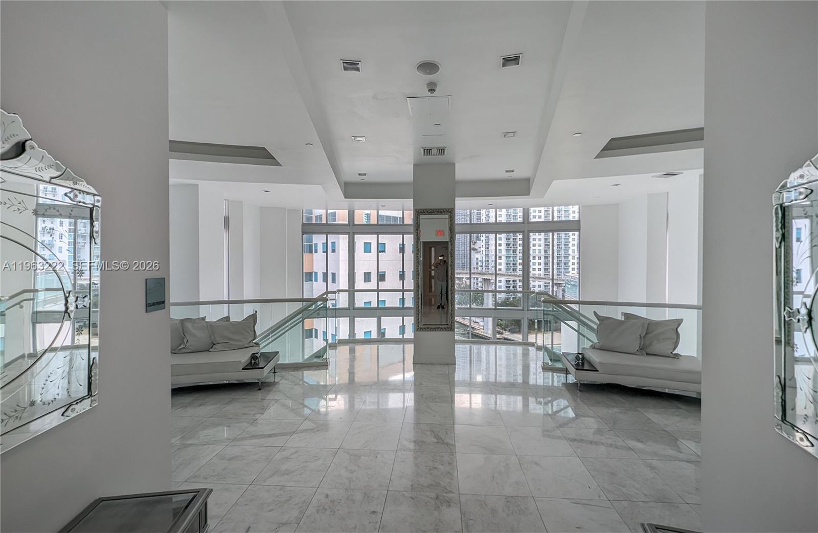 350 S Miami Ave #4103, Miami FL 33130