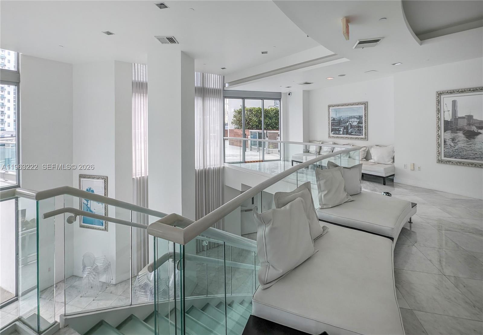 350 S Miami Ave #4103, Miami FL 33130