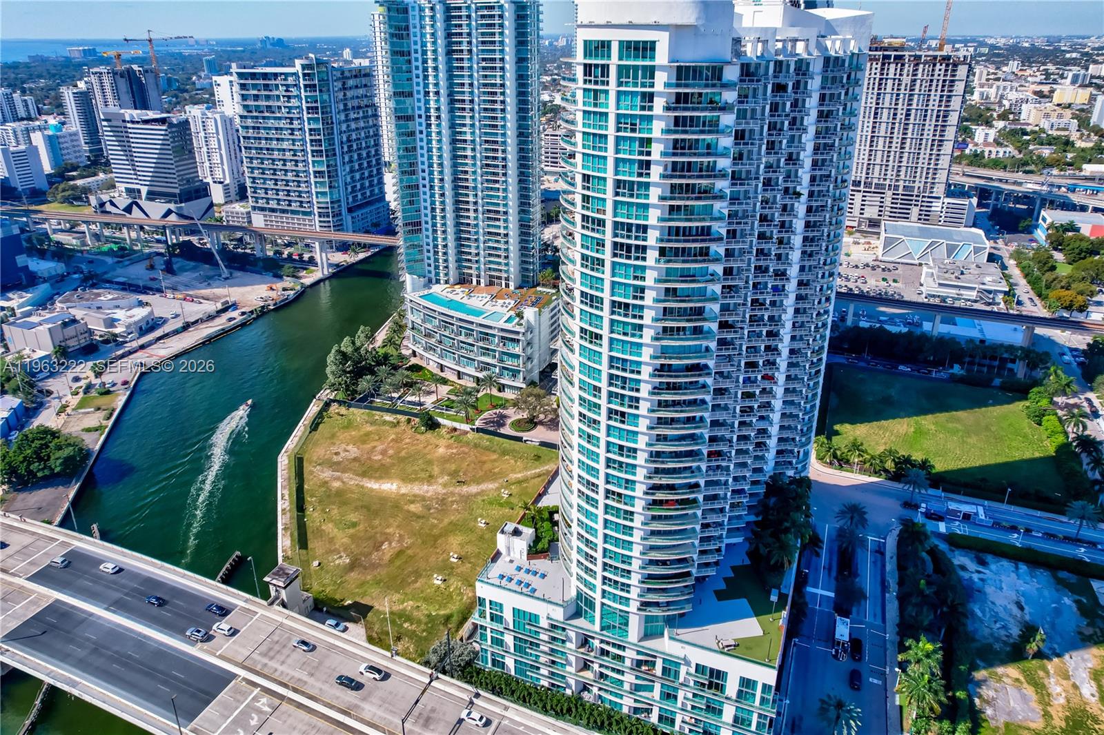 350 S Miami Ave #4103, Miami FL 33130