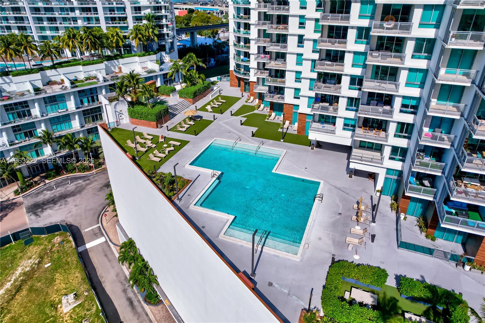 350 S Miami Ave #4103, Miami FL 33130