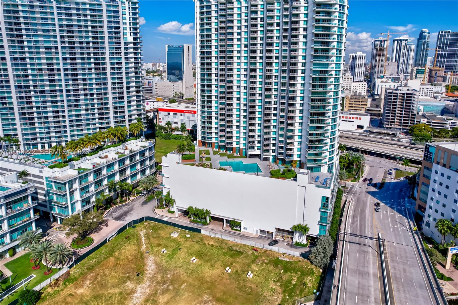 350 S Miami Ave #4103, Miami FL 33130