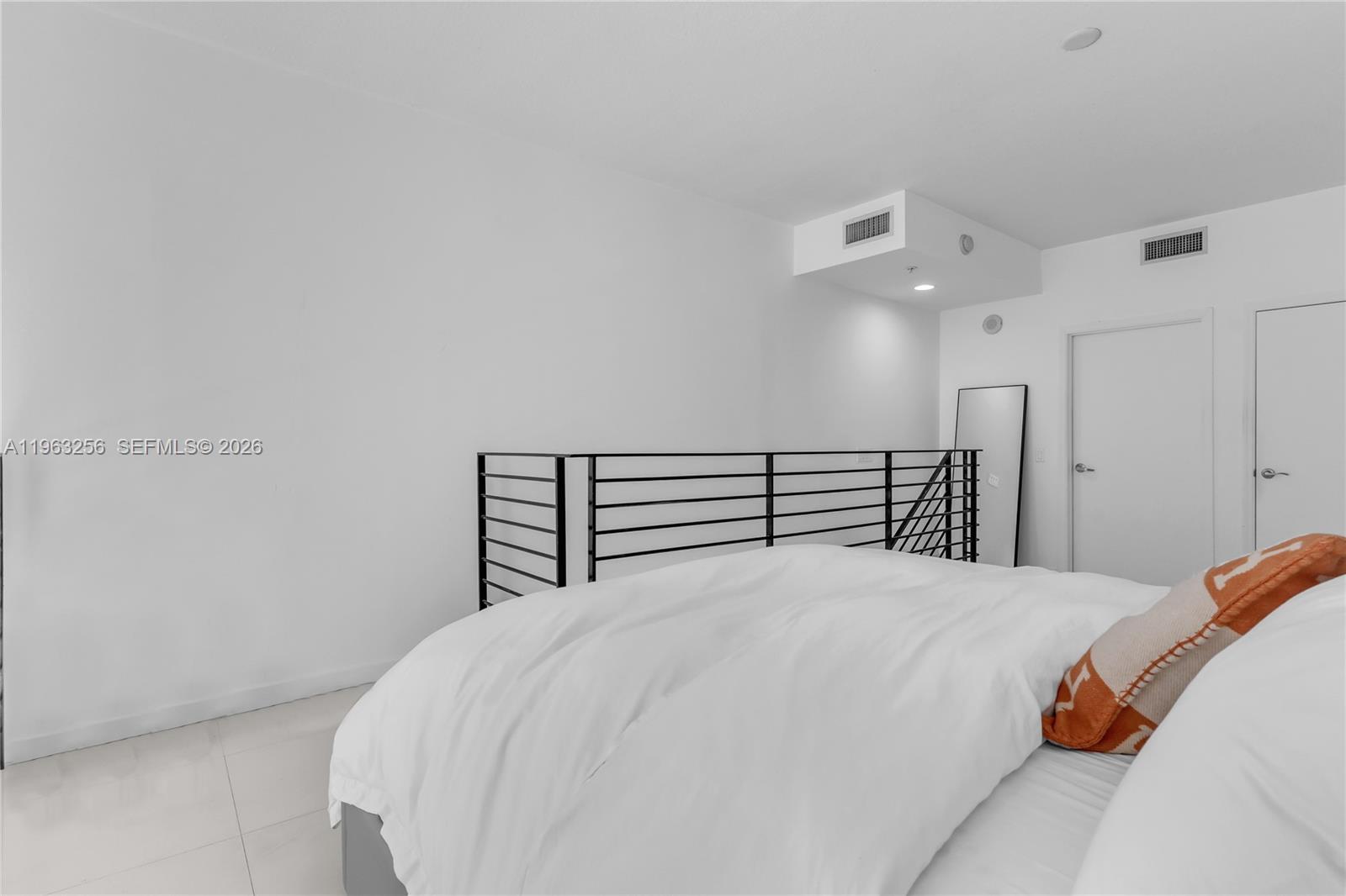 60 SW 13th St #3416, Miami FL 33130