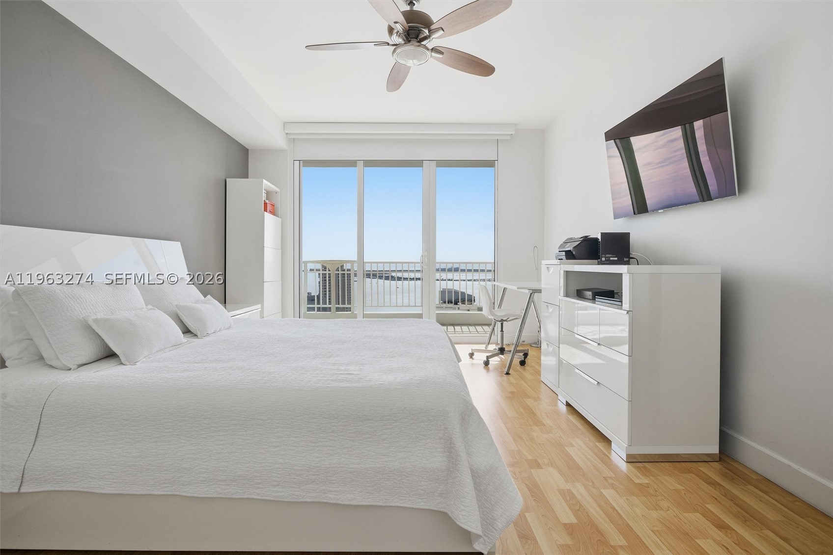 801 Brickell Key Blvd #3209, Miami FL 33131