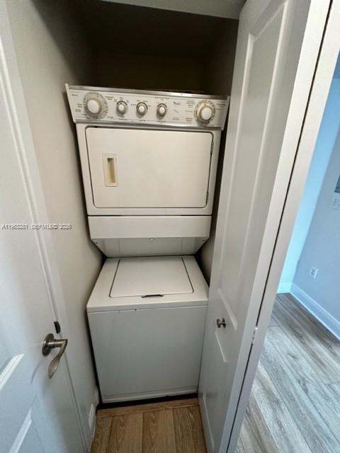 170 SE 14th St #1606, Miami FL 33131
