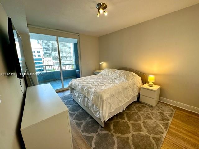 170 SE 14th St #1606, Miami FL 33131