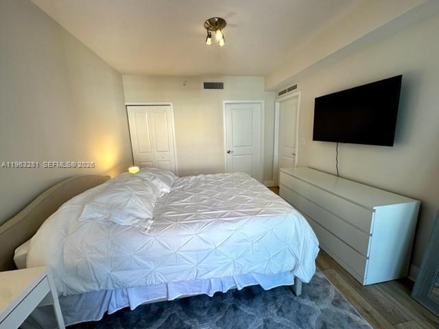 170 SE 14th St #1606, Miami FL 33131