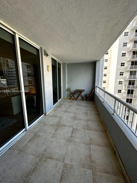 170 SE 14th St #1606, Miami FL 33131