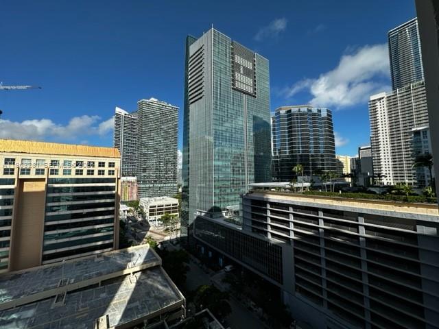 170 SE 14th St #1606, Miami FL 33131